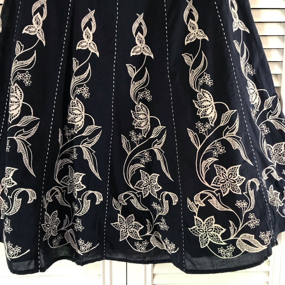 For the Republic A Skirt women’s size 6 - Picture 4 of 12